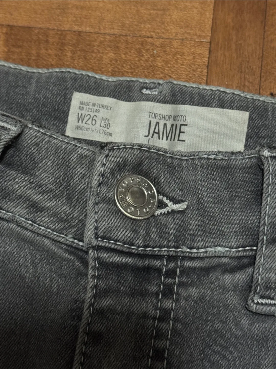 Topshop Moto Jamie Grey Skinny Jeans - Size 26 image indicator(2)