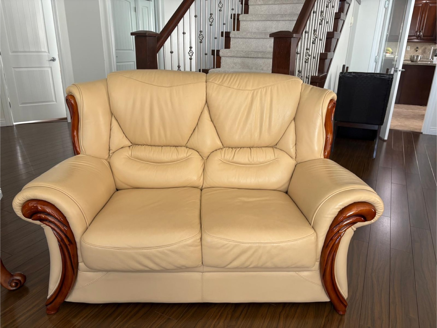 Beige Leather Sofa Set