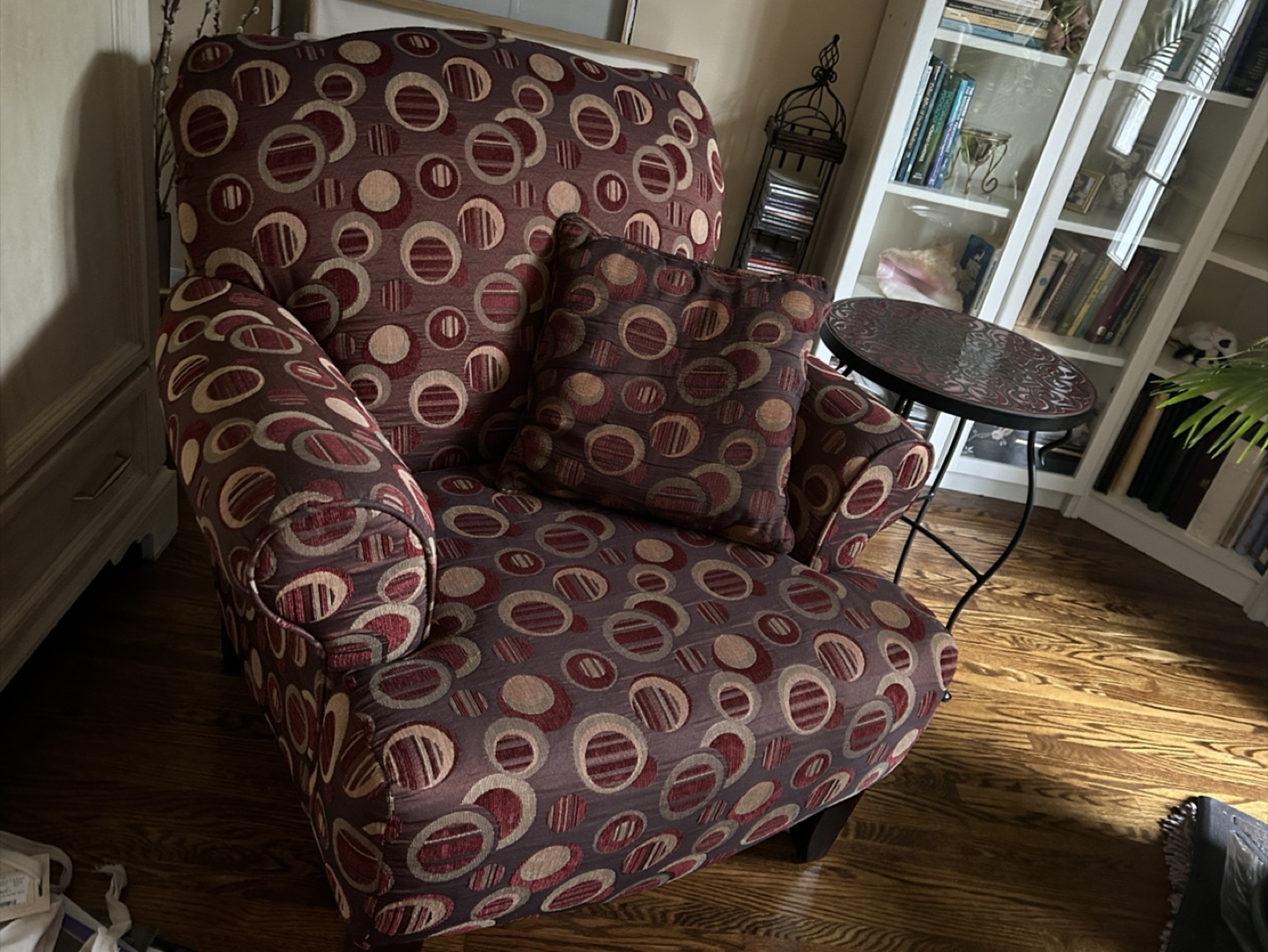 ACCENT CHAIR with pattern fabric - photo 3
