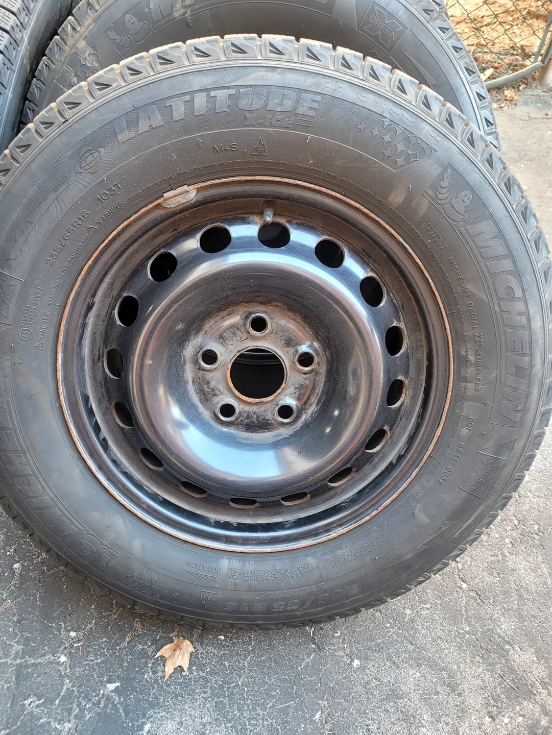 Michelin Latitude X-Ice Winter Tires on Steel Rims - 235/65R16