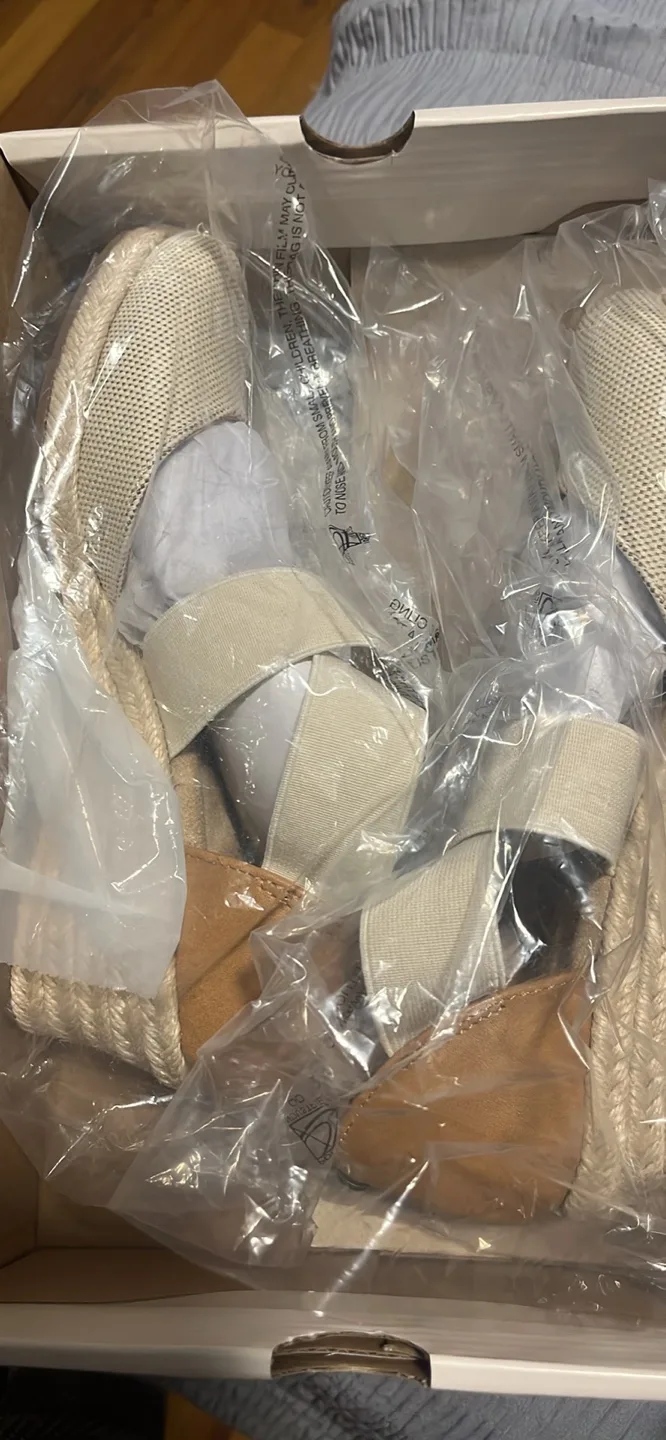 Women's Beige Espadrille Wedge Sandals  size 6 image indicator(2)