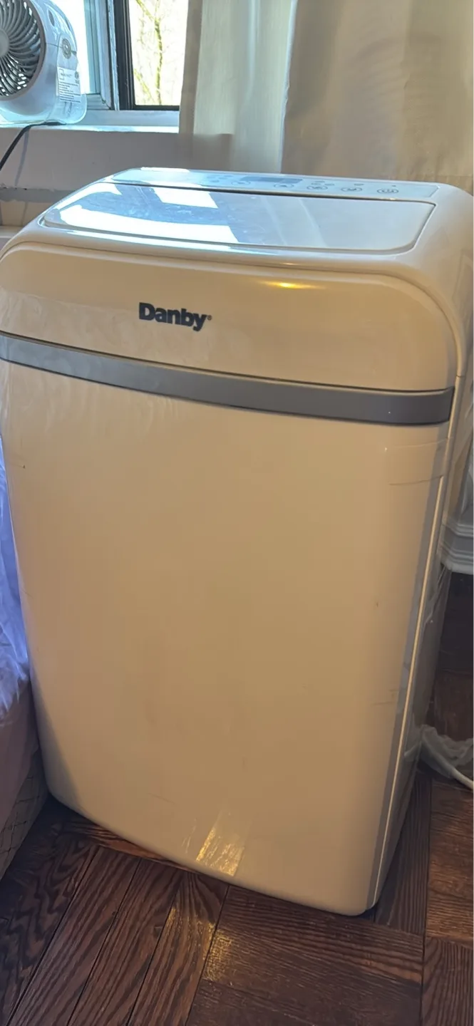 Danby Portable Air Conditioner thumbnail