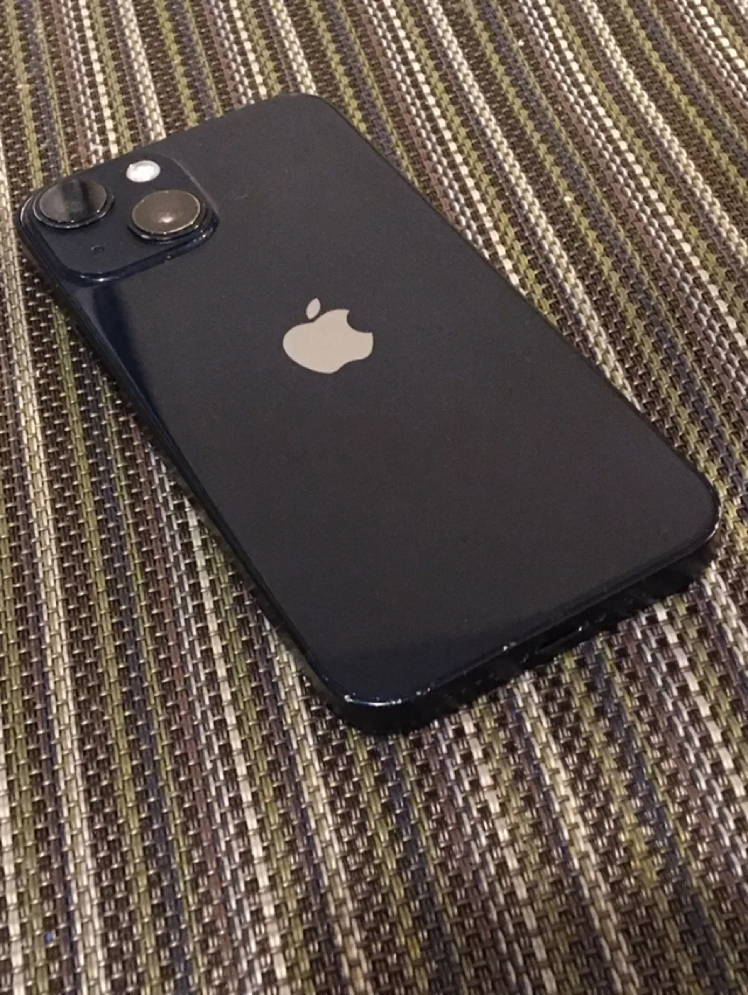 Used iPhone 13 Mini / 128 GB in Black image indicator(2)