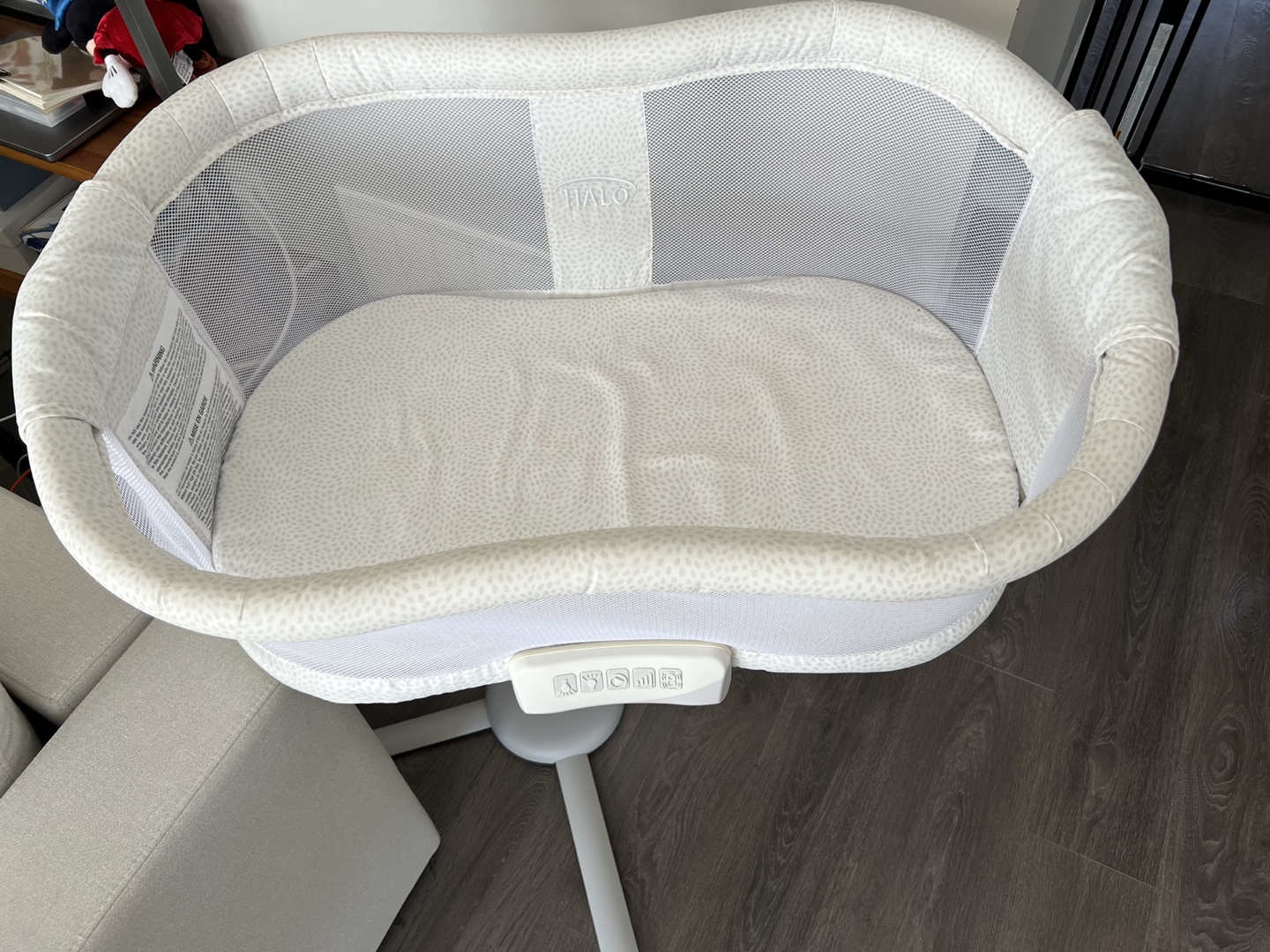 Halo Bassinet Swivel Sleeper + Halo sleep sack bundle - photo 2