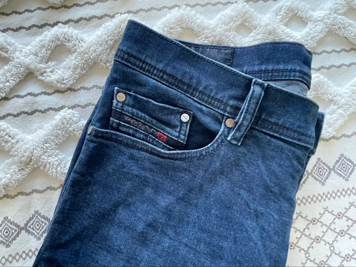 Diesel Tepphar Slim Carrot Men's Jeans image indicator(4)