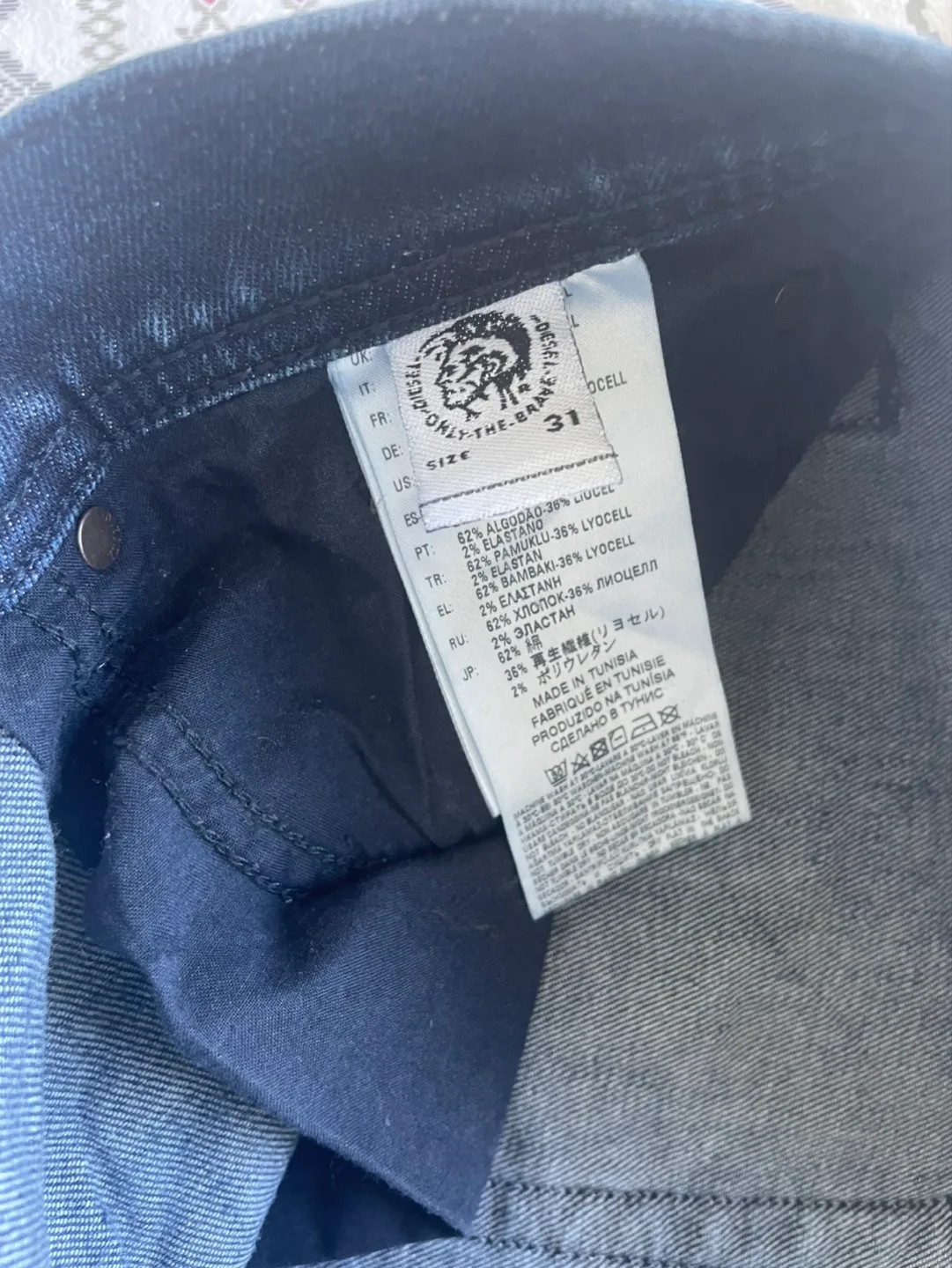 Diesel Tepphar Slim Carrot Men's Jeans image indicator(10)