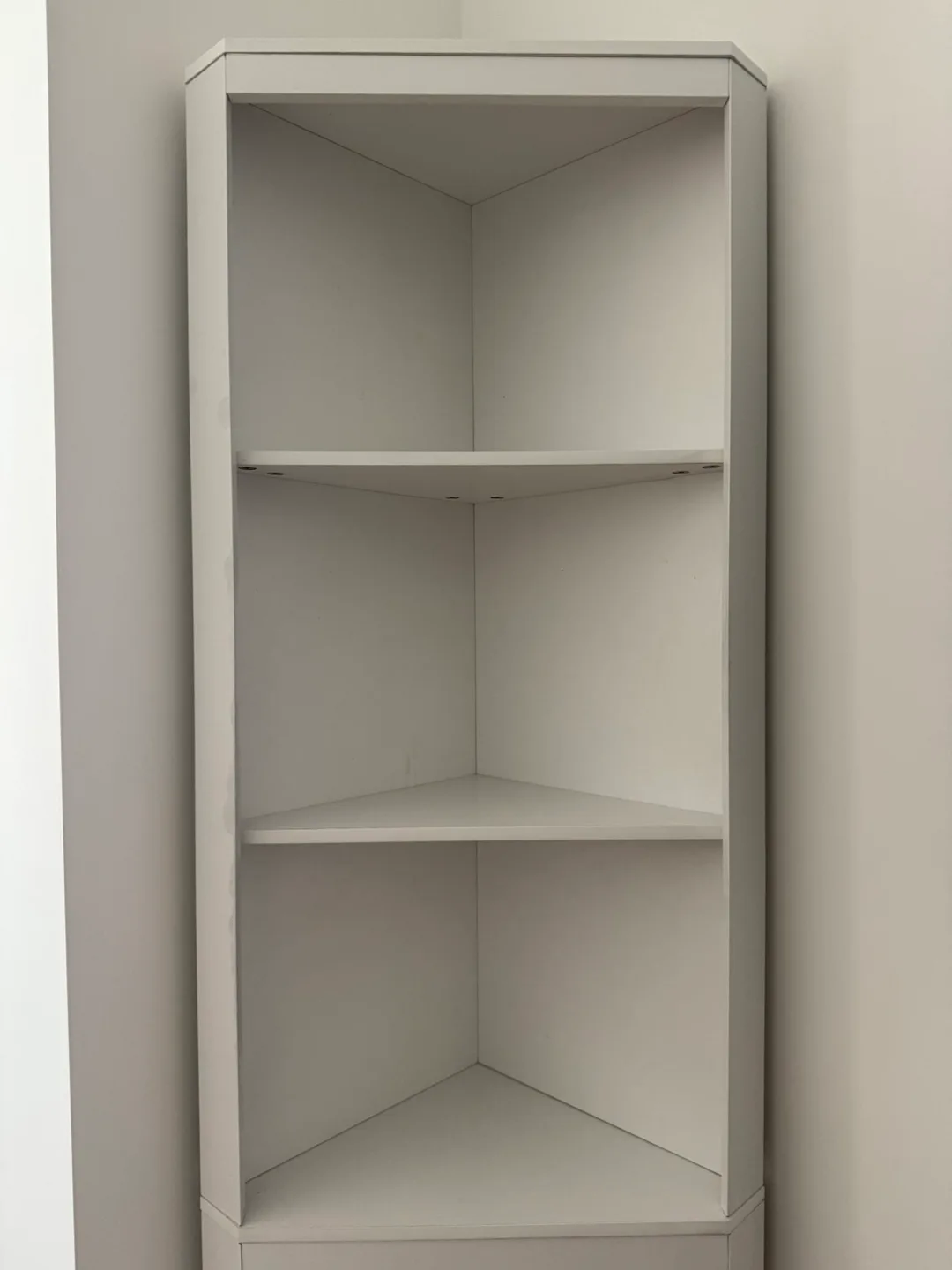 White Corner Cabinet with Shelves image indicator(2)