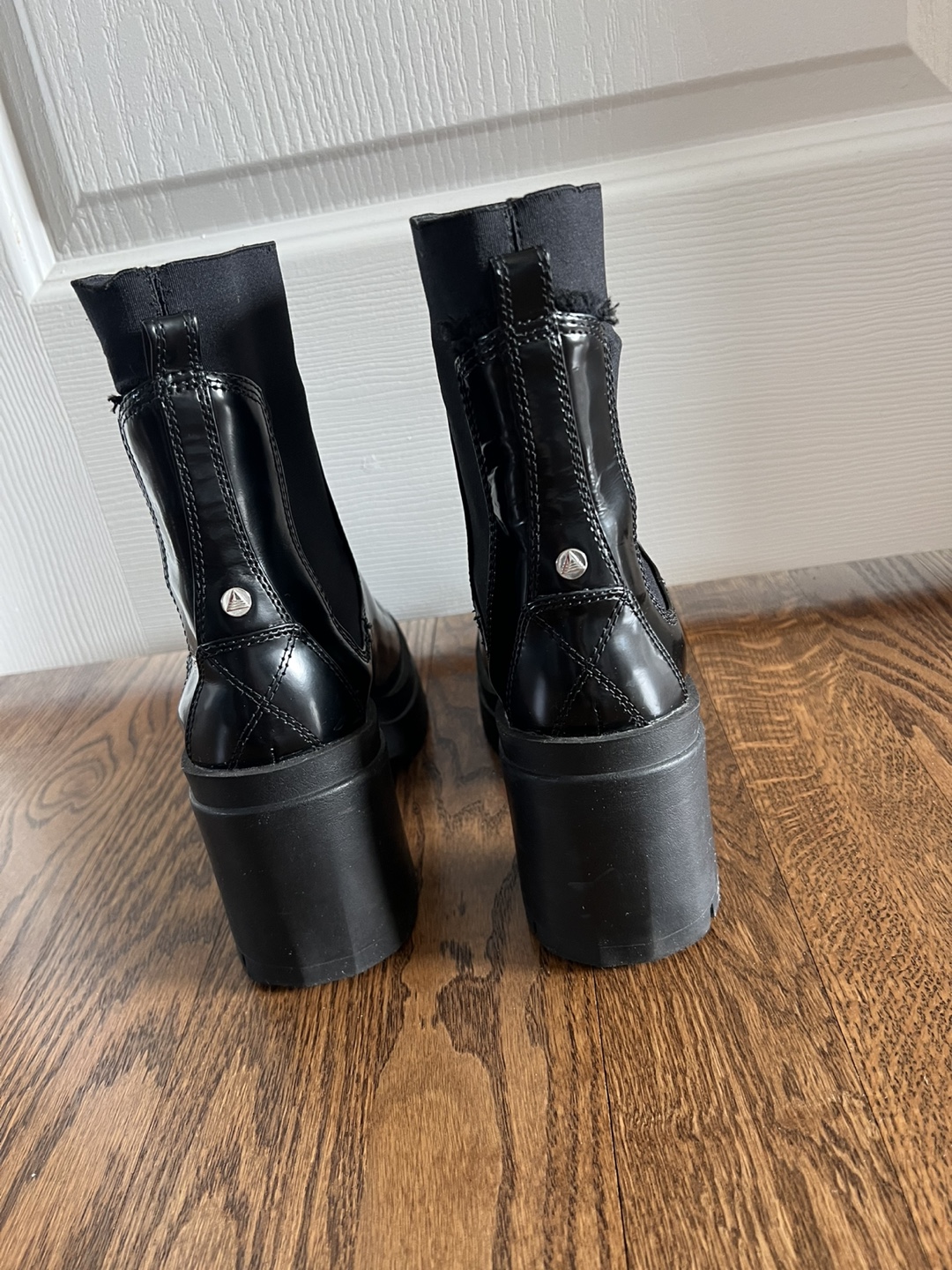 ALDO Black Patent Leather Platform Ankle Boots - photo 3