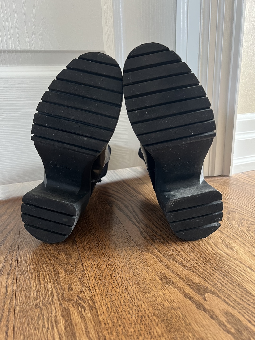 ALDO Black Patent Leather Platform Ankle Boots - photo 4