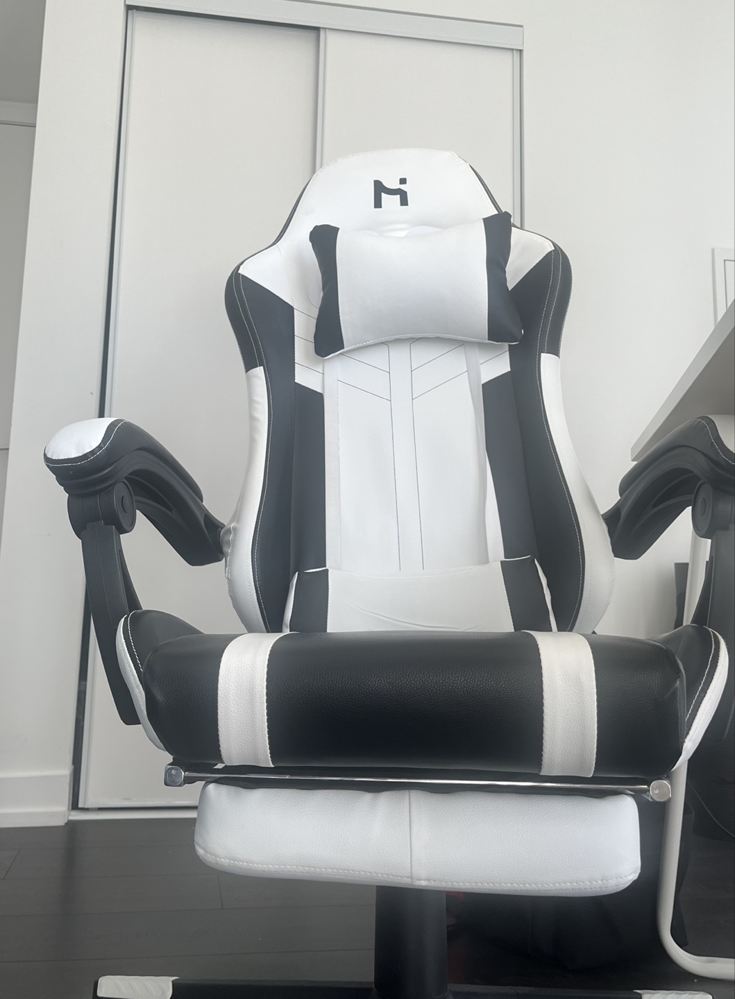 HLDIRECT Gaming Chair, Video Game Chair - photo 3