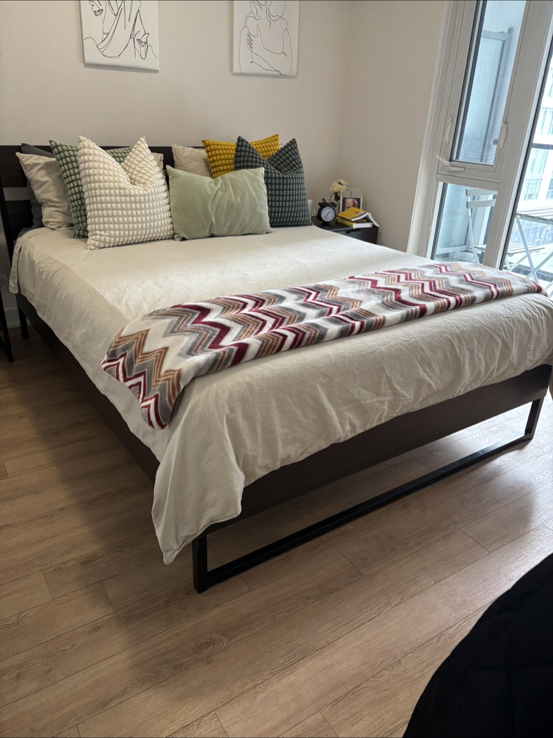 Queen Size Platform Bed Frame with Headboard - photo 2