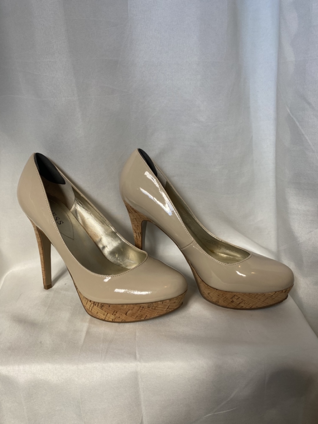 GUESS Beige Patent Leather  Heels - photo 2