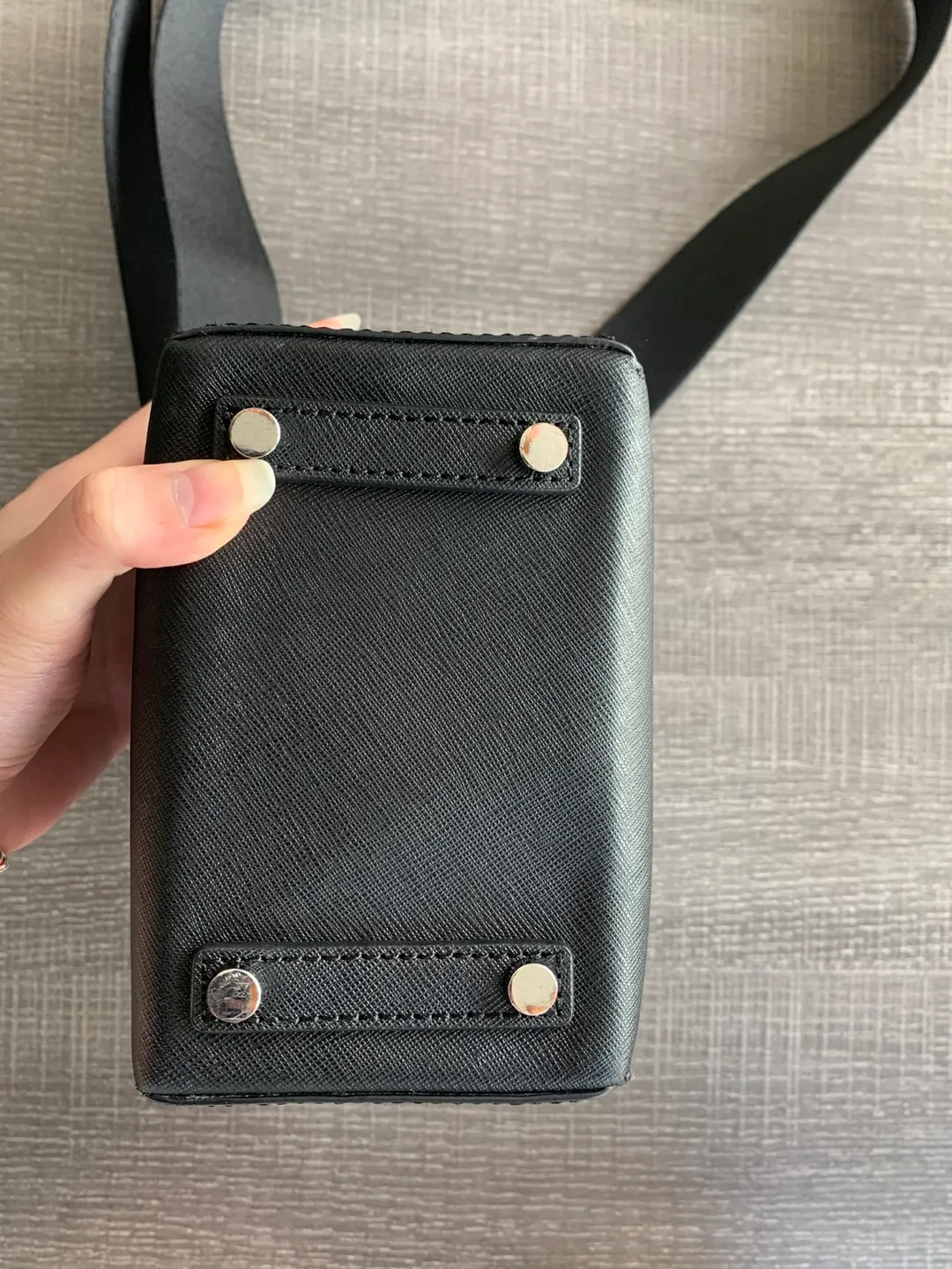 ✨Botkier Box Bag 👜 image indicator(4)