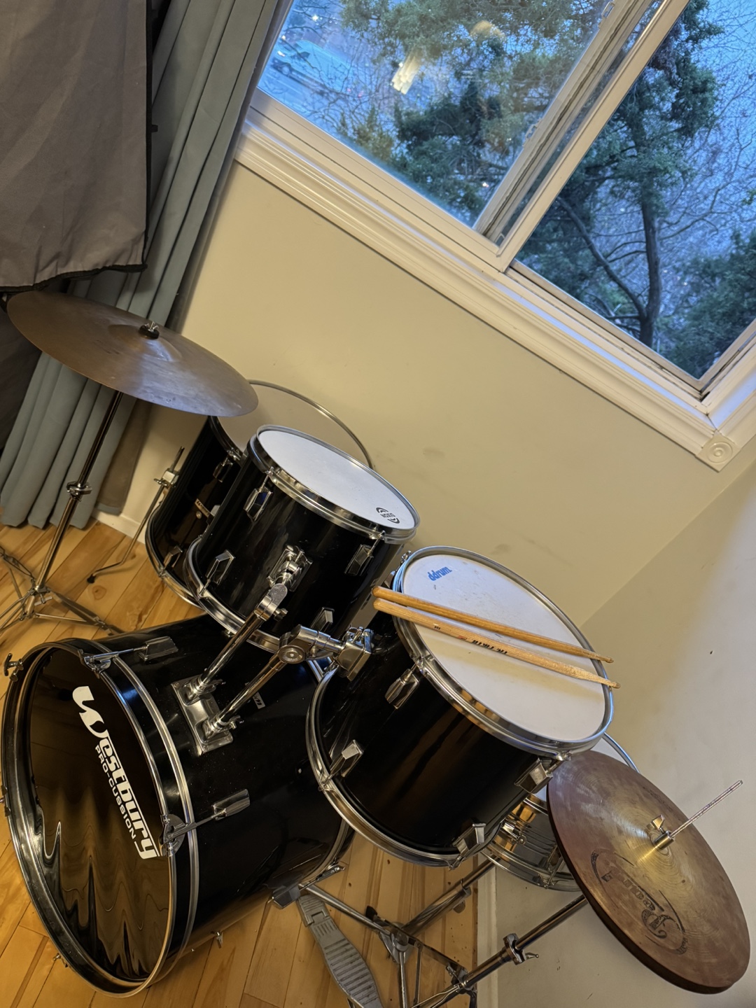 Westbury pro  Drum Kit