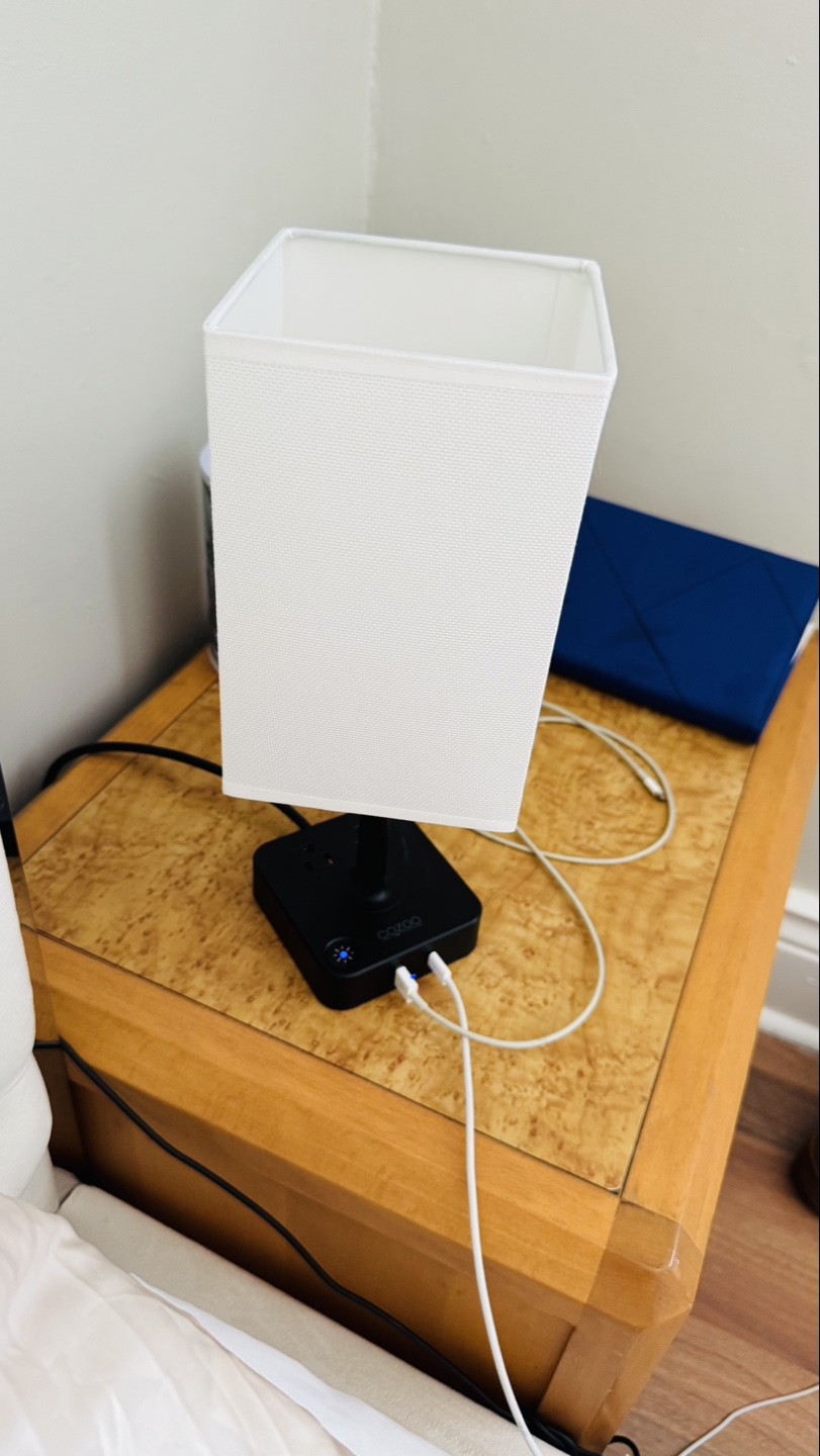 Bedside Lamp with USB Charging Ports - photo 2