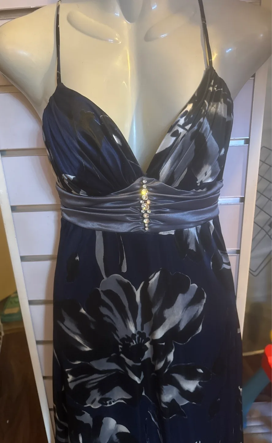 B.Smart Size 7/8 Navy Blue Floral Maxi Dress thumbnail