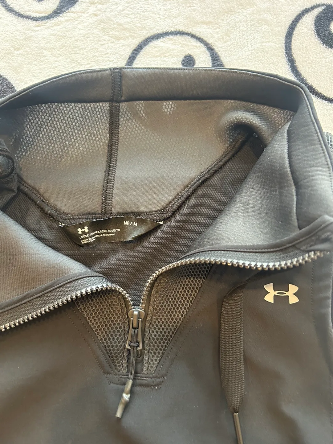 Under amour vest image indicator(3)