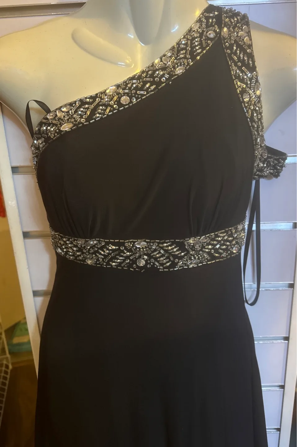 Bee Darlin Black Beaded One-Shoulder Gown thumbnail