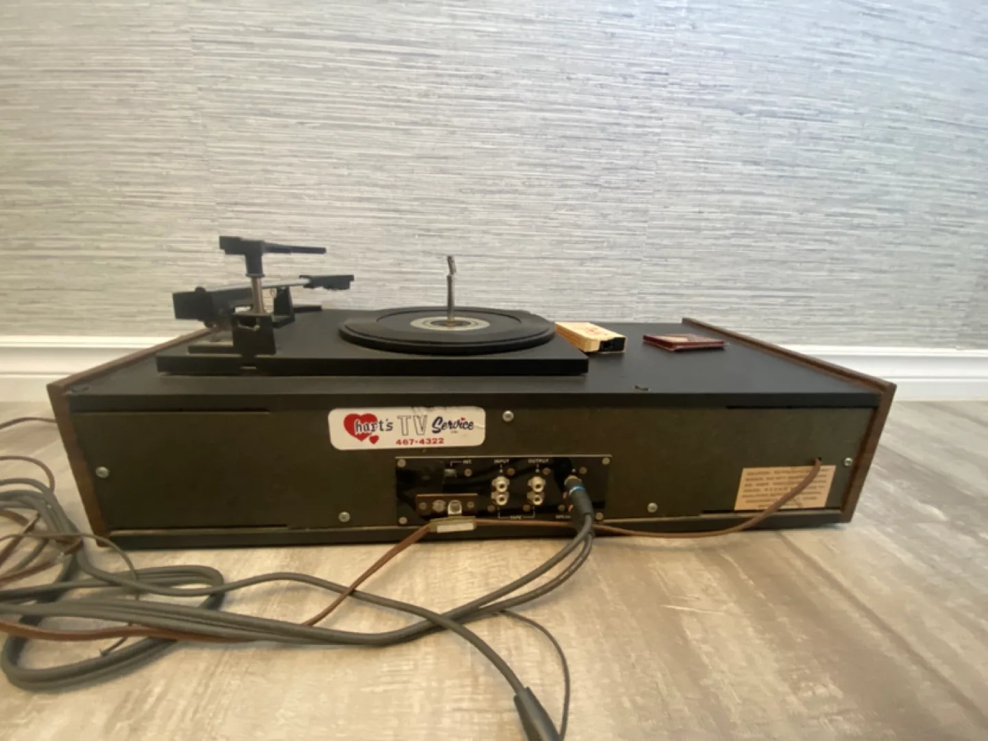 Vintage ANTIQUE RCA Radio Record Player. MUSIC RARE! image indicator(6)