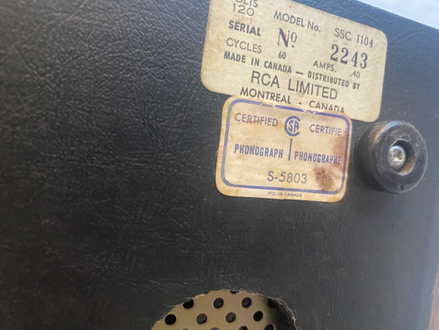 Vintage ANTIQUE RCA Radio Record Player. MUSIC RARE! image indicator(10)