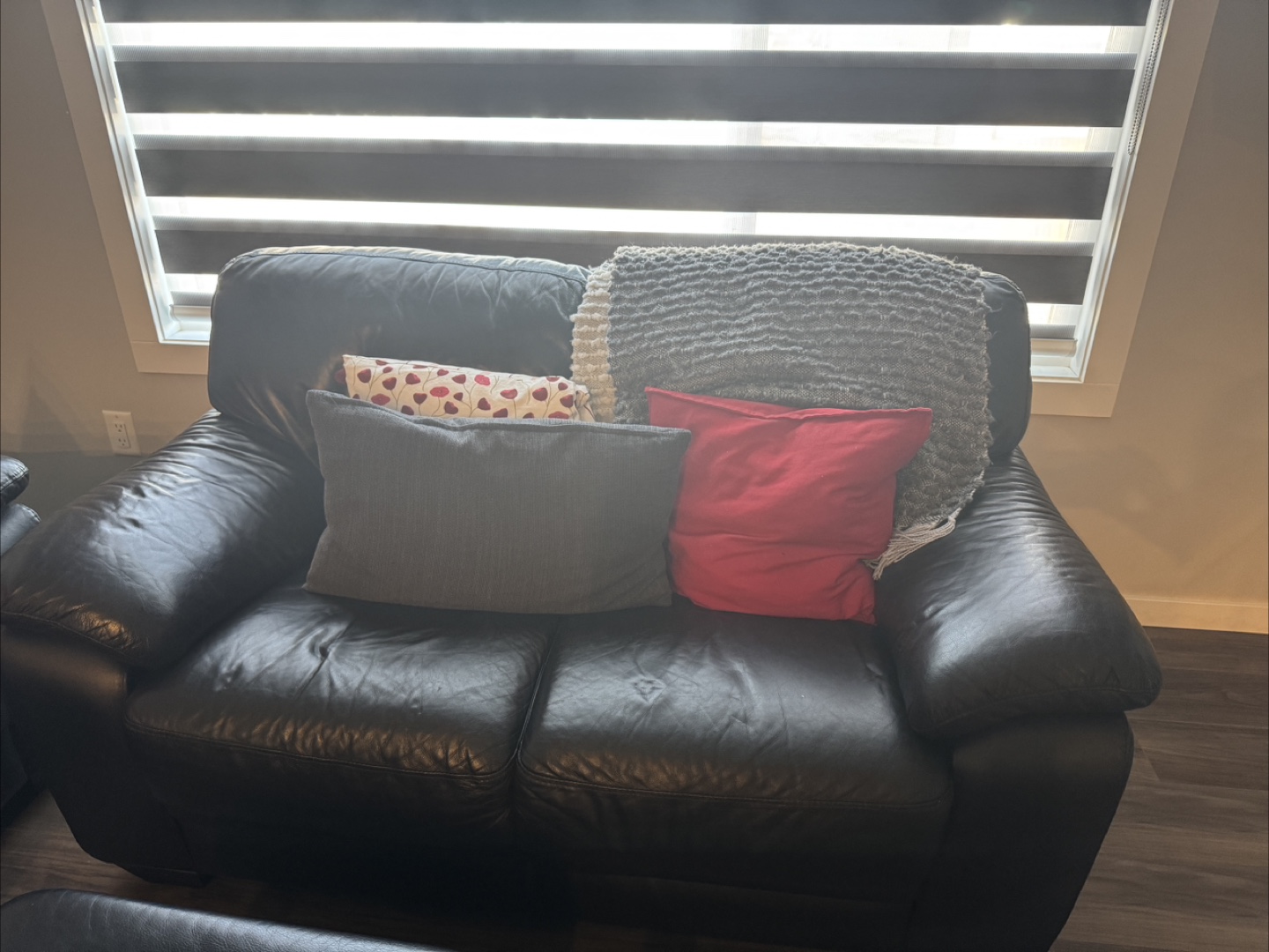 Black Leather Sofa Set - Loveseat, Chair, and Ottoman - photo 2