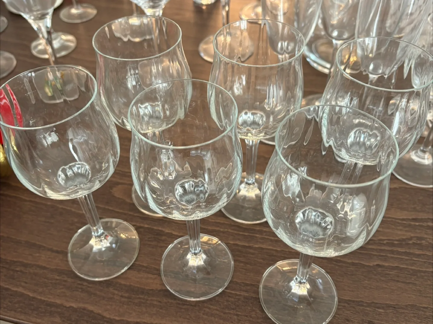 Set of 7 wine glasses thumbnail