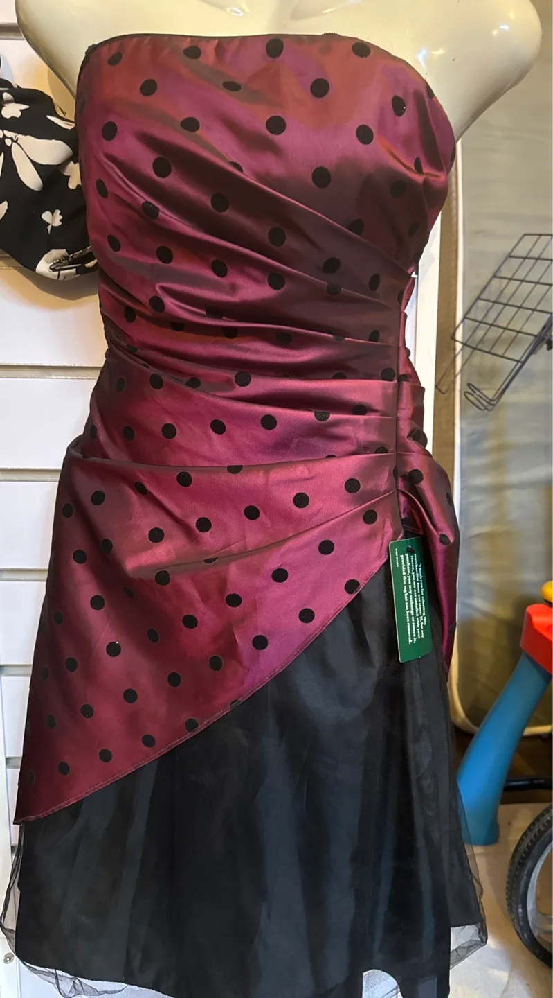 Burgundy polka dot dress size 5/6 thumbnail
