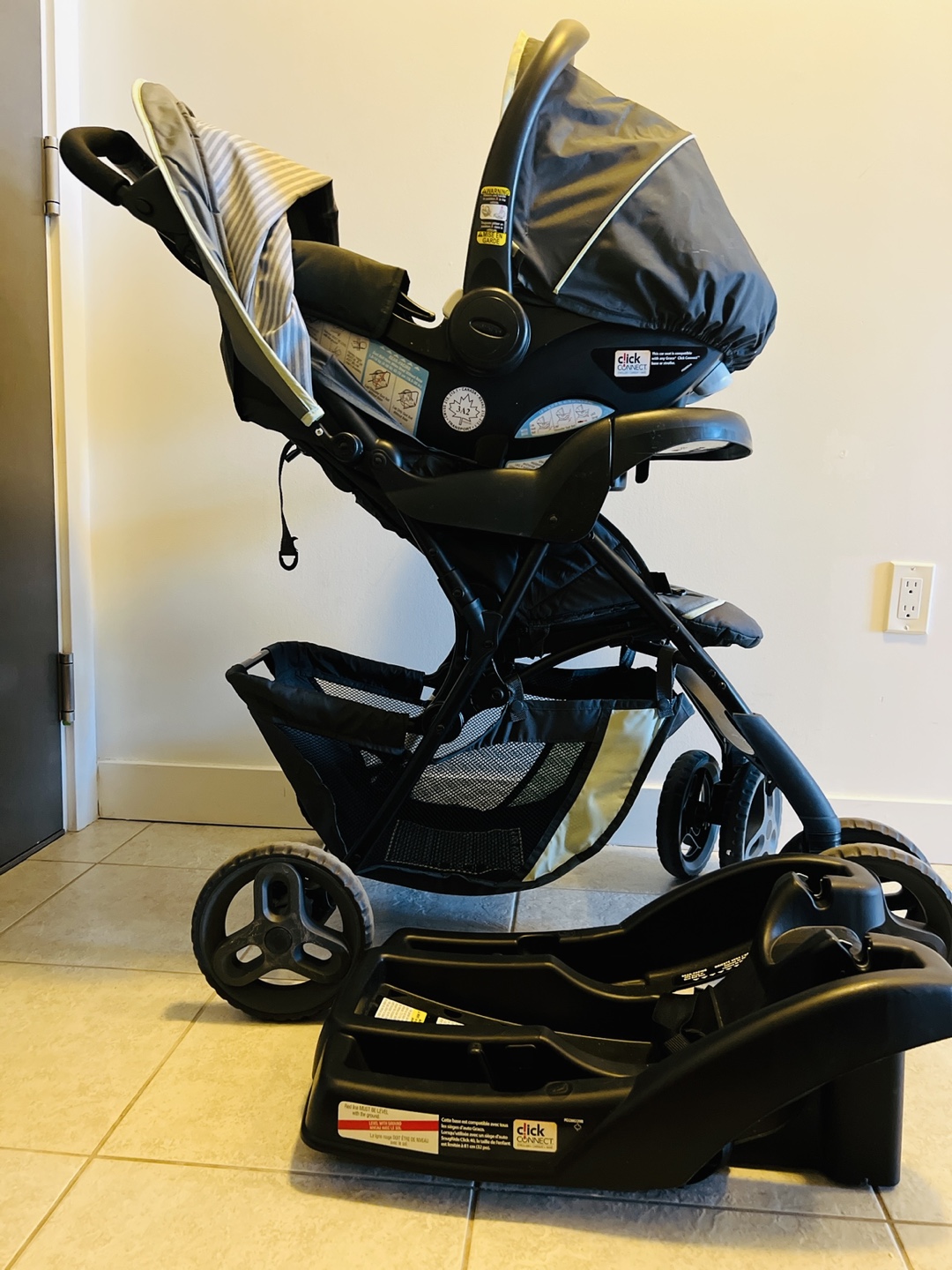 Graco Comfy Travel System Stroller and Car Seat - photo 4