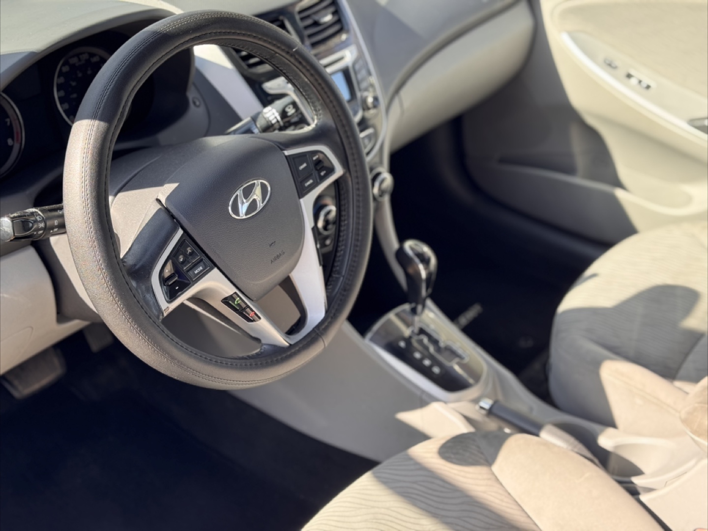 2013 Hyundai Accent - Blue - photo 3