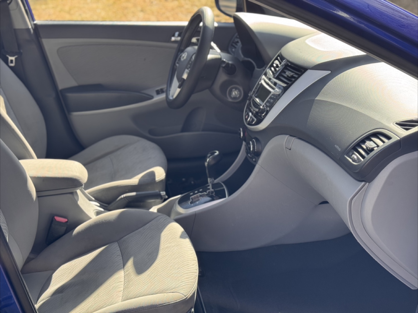 2013 Hyundai Accent - Blue - photo 5