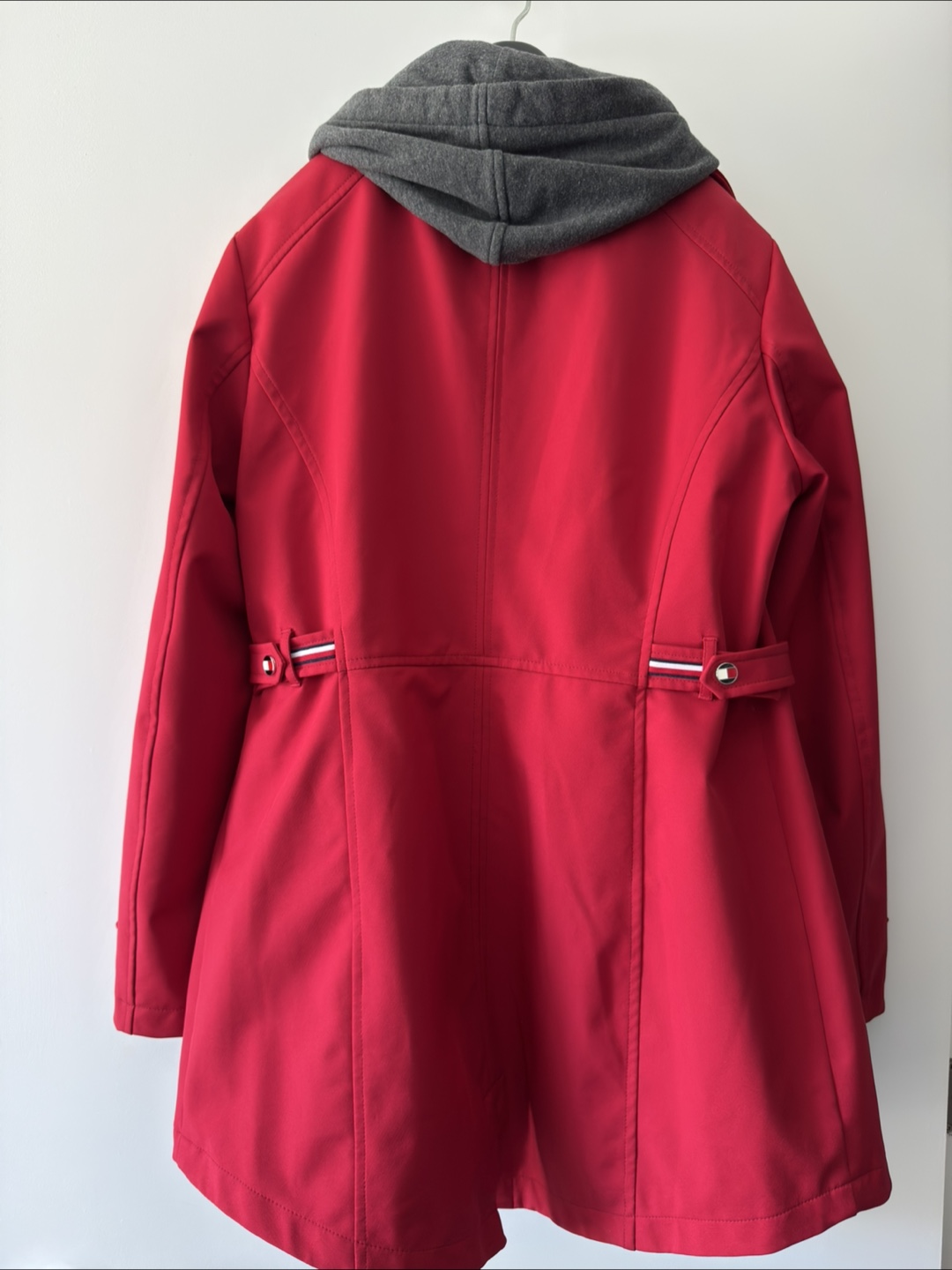 Tommy Hilfiger Red Hooded 2-in-1  Softshell Jacket - Size M - photo 3