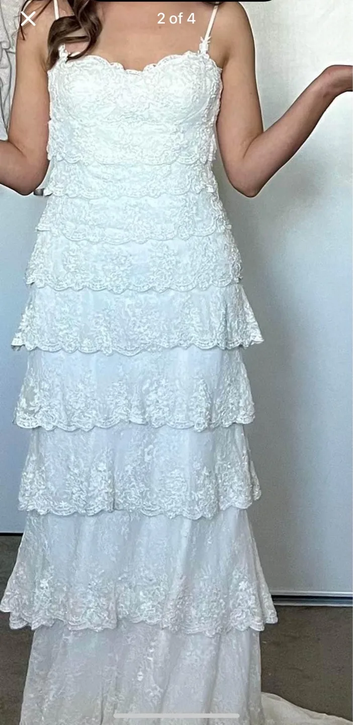Stunning Layered Lace wedding Dress image indicator(2)