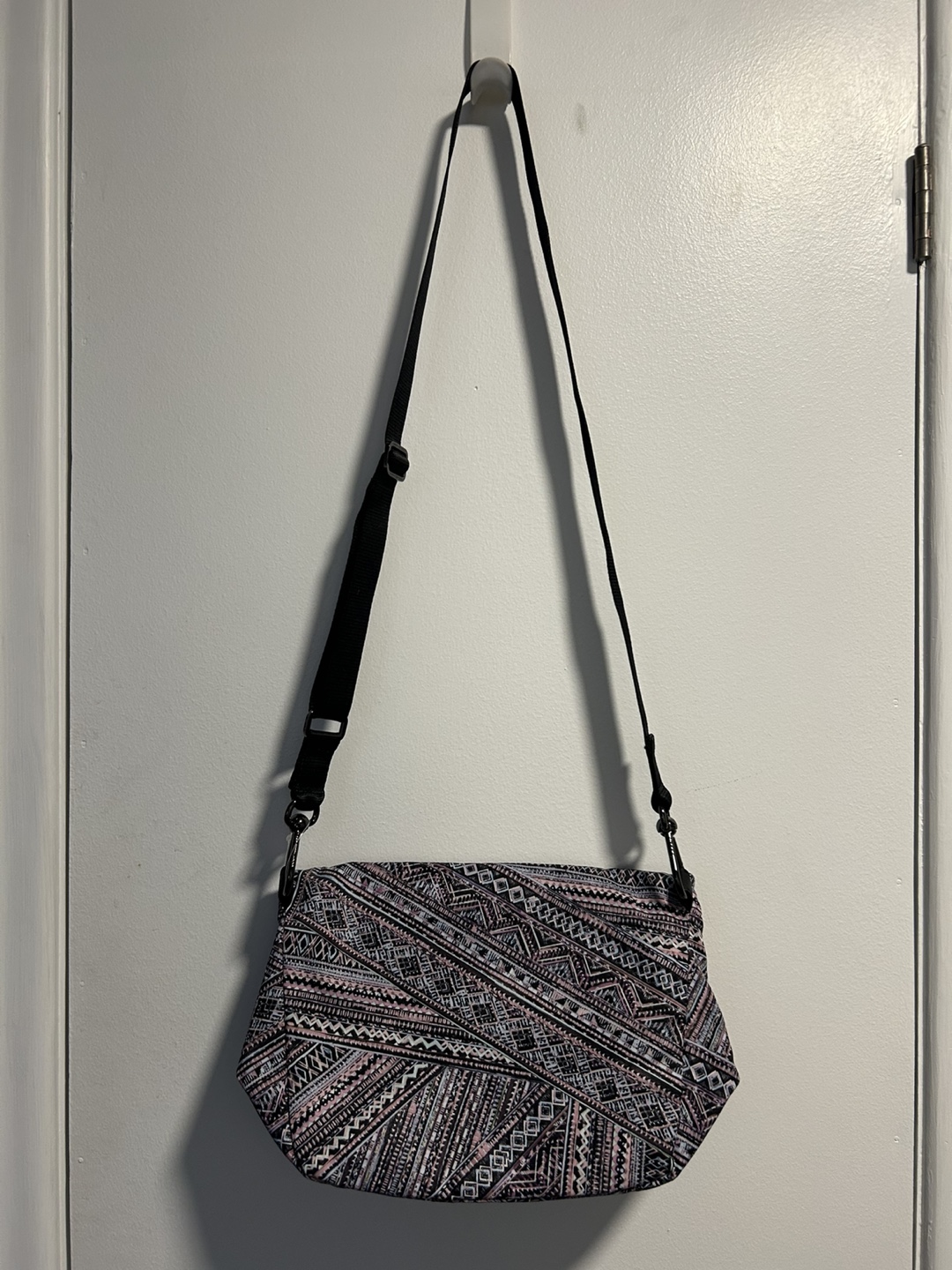 NWT Lululemon All Night Festival Bag - Multi-patterned - photo 3