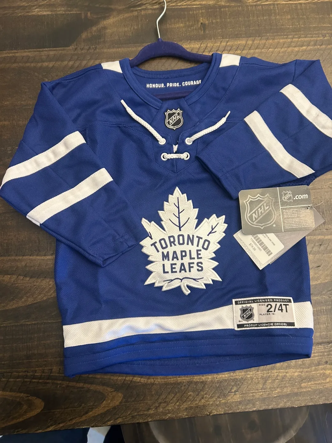 Toddlers Toronto Maple Leaf Hockey Jersey NWT image indicator(6)