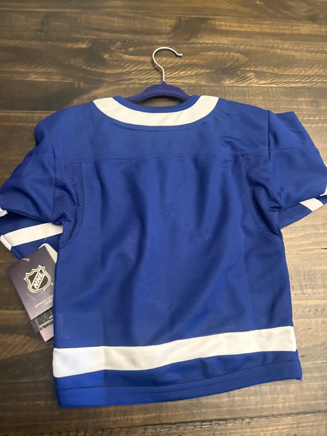 Toddlers Toronto Maple Leaf Hockey Jersey NWT image indicator(7)