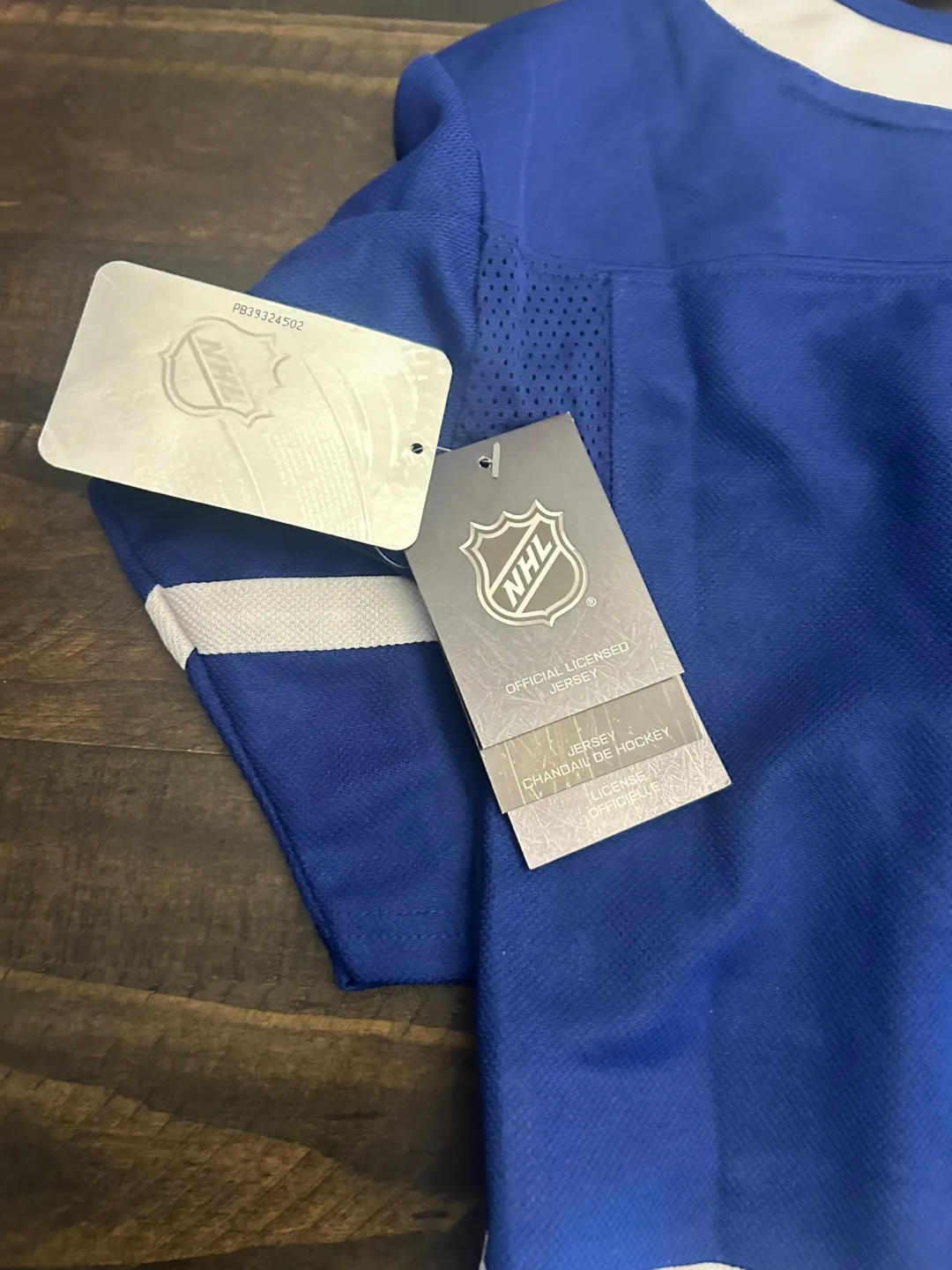 Toddlers Toronto Maple Leaf Hockey Jersey NWT image indicator(9)