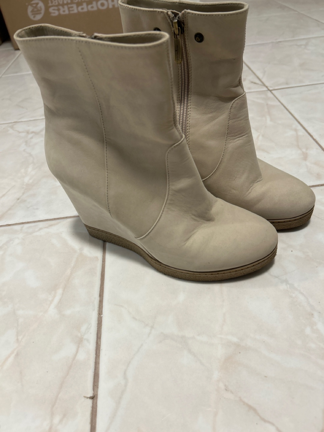 Cream-coloured Leather Wedge Booties