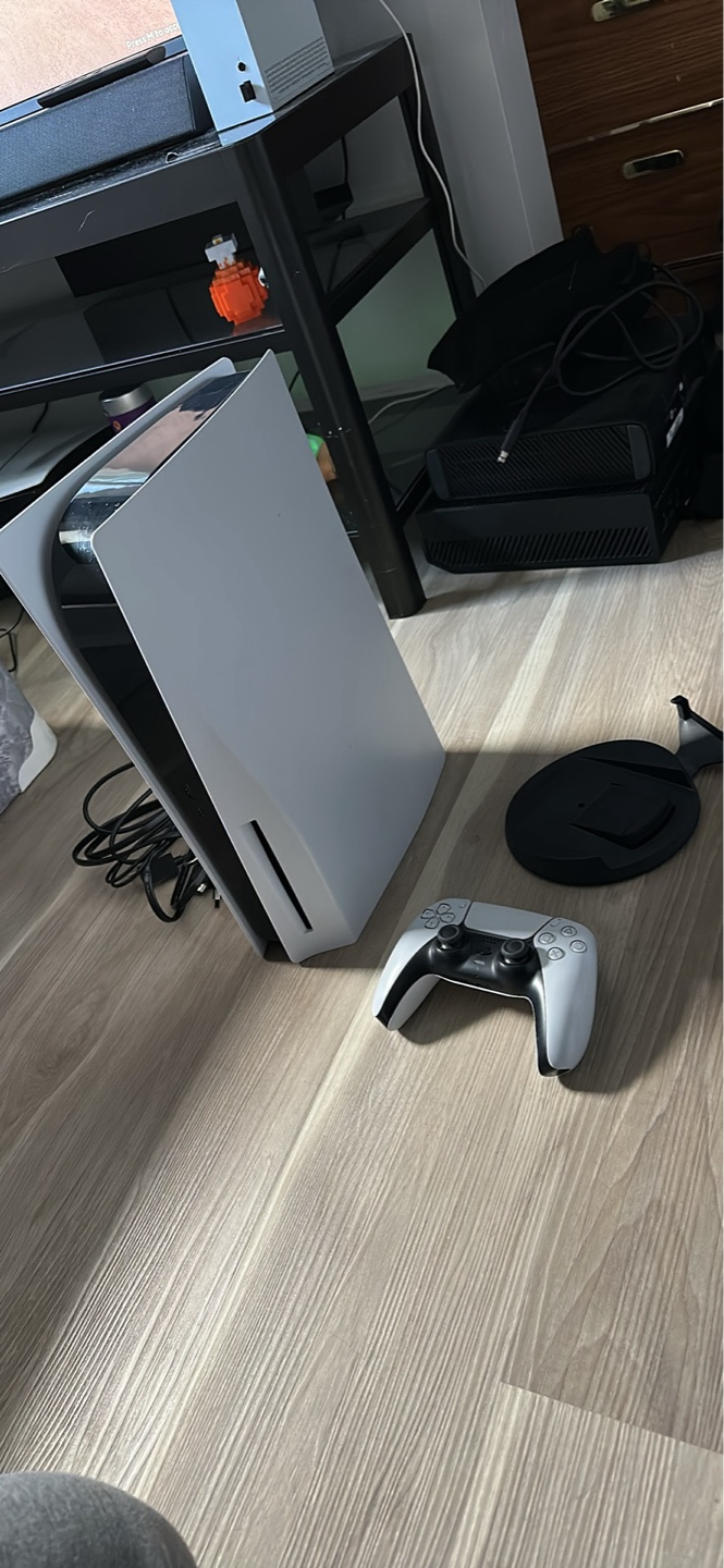 PS5 - photo 3