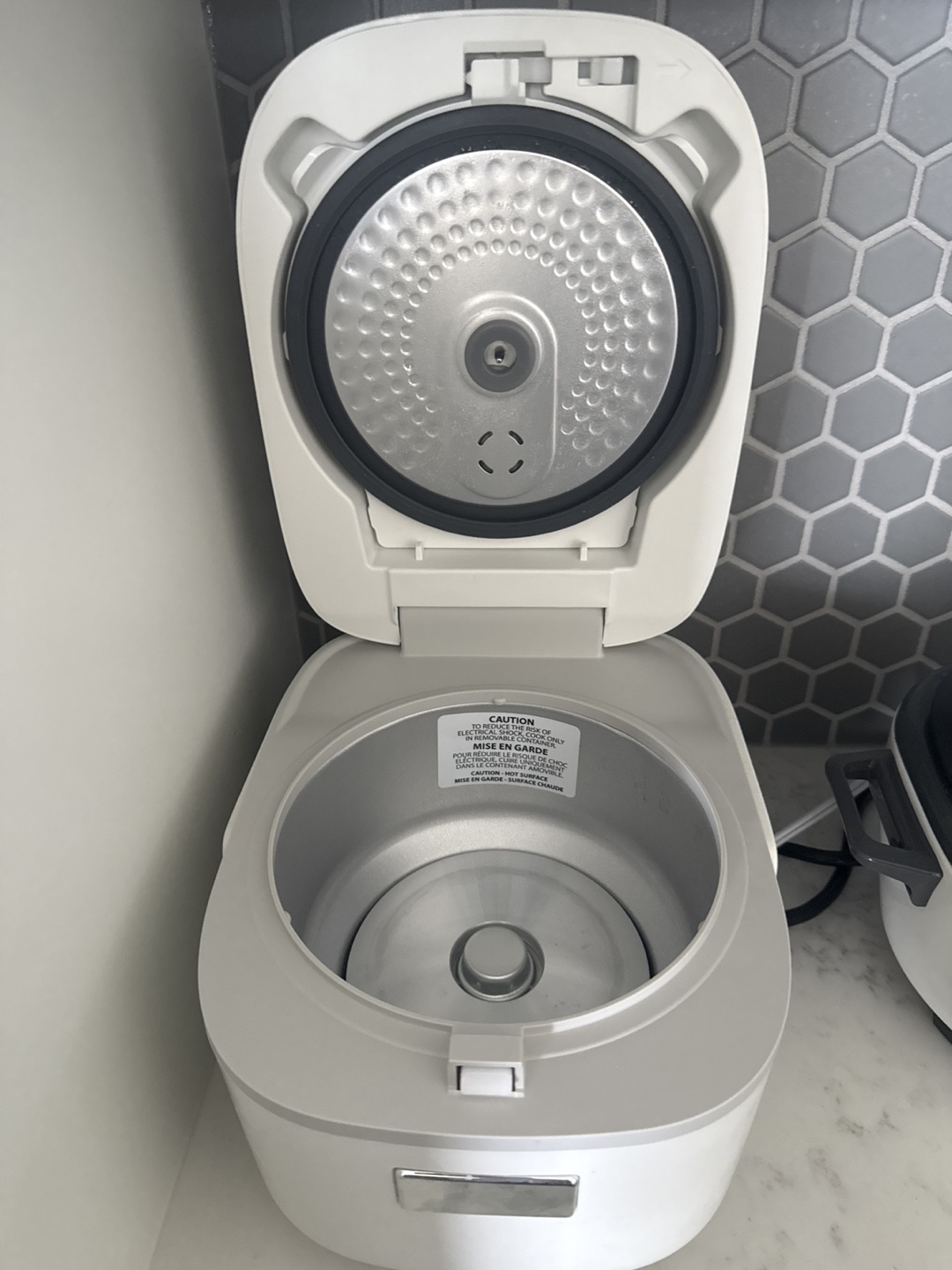 Toshiba Rice Cooker - photo 3