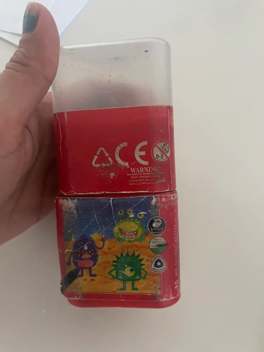 Crayons box #freecycle 💚 image indicator(2)