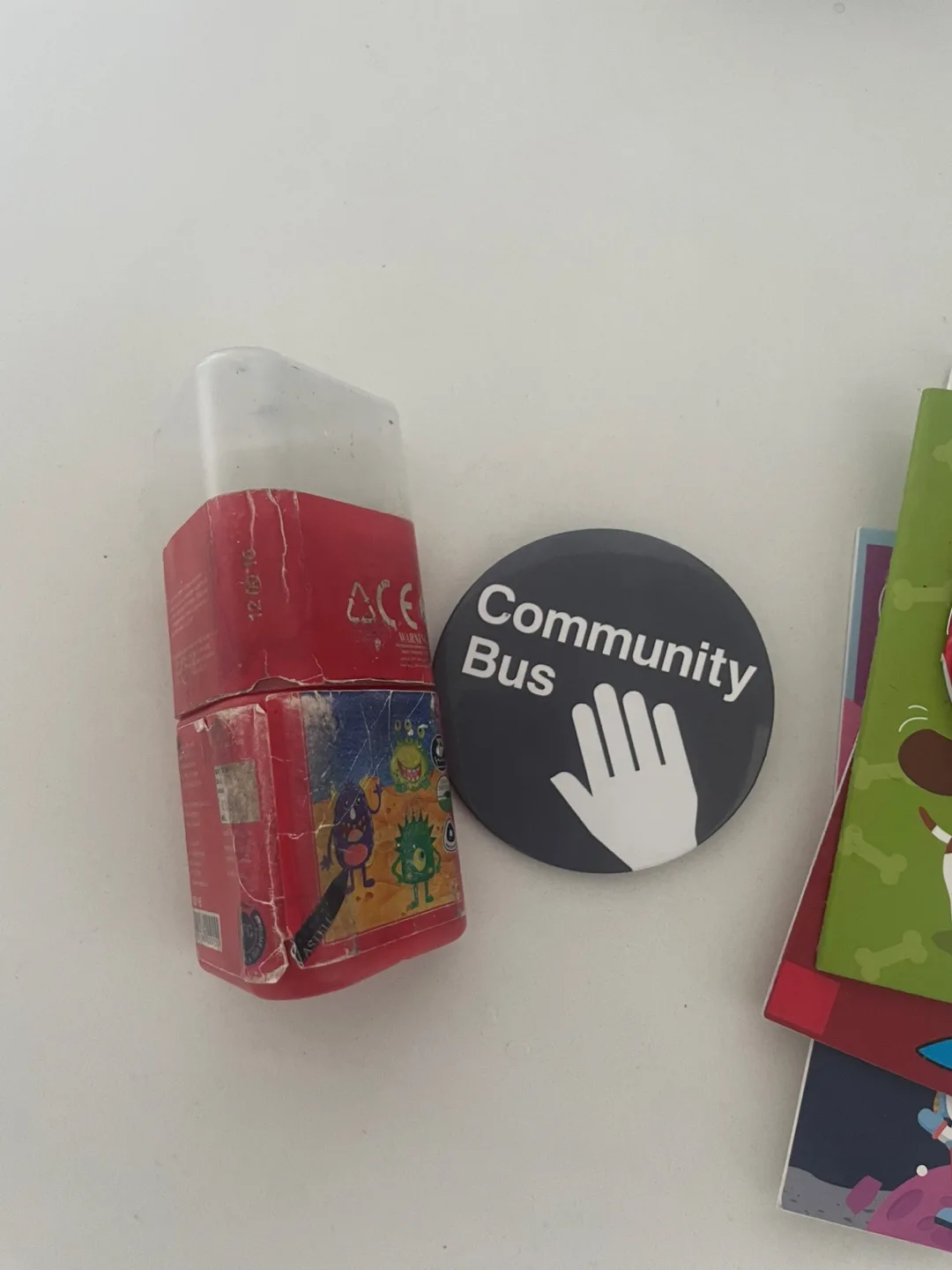 Crayons box #freecycle 💚 image indicator(3)