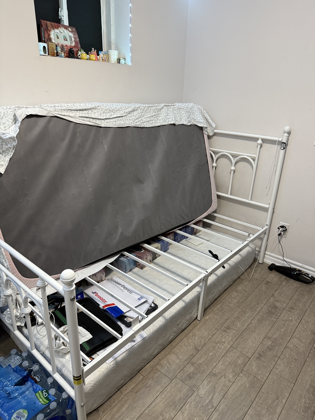 Ikea White Metal Twin-Size Daybed Frame - photo 3