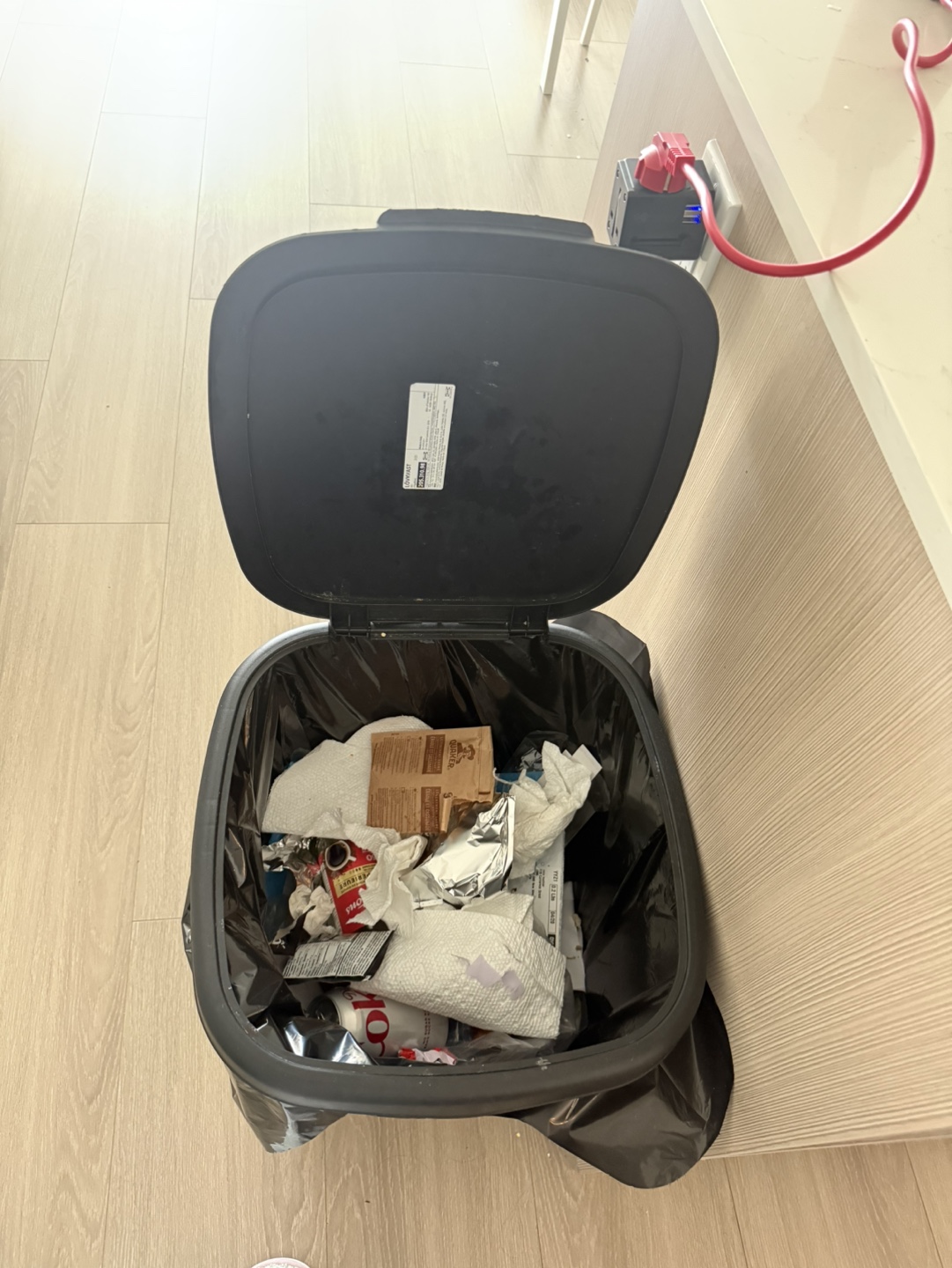 Trash Bin - photo 3