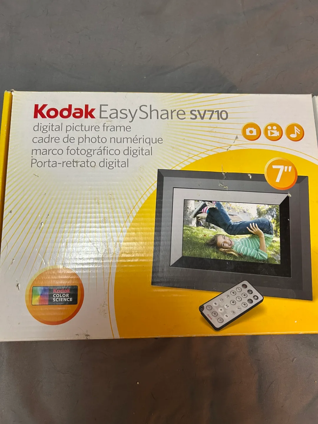 Kodak EasyShare SV710 7" Digital Picture Frame thumbnail