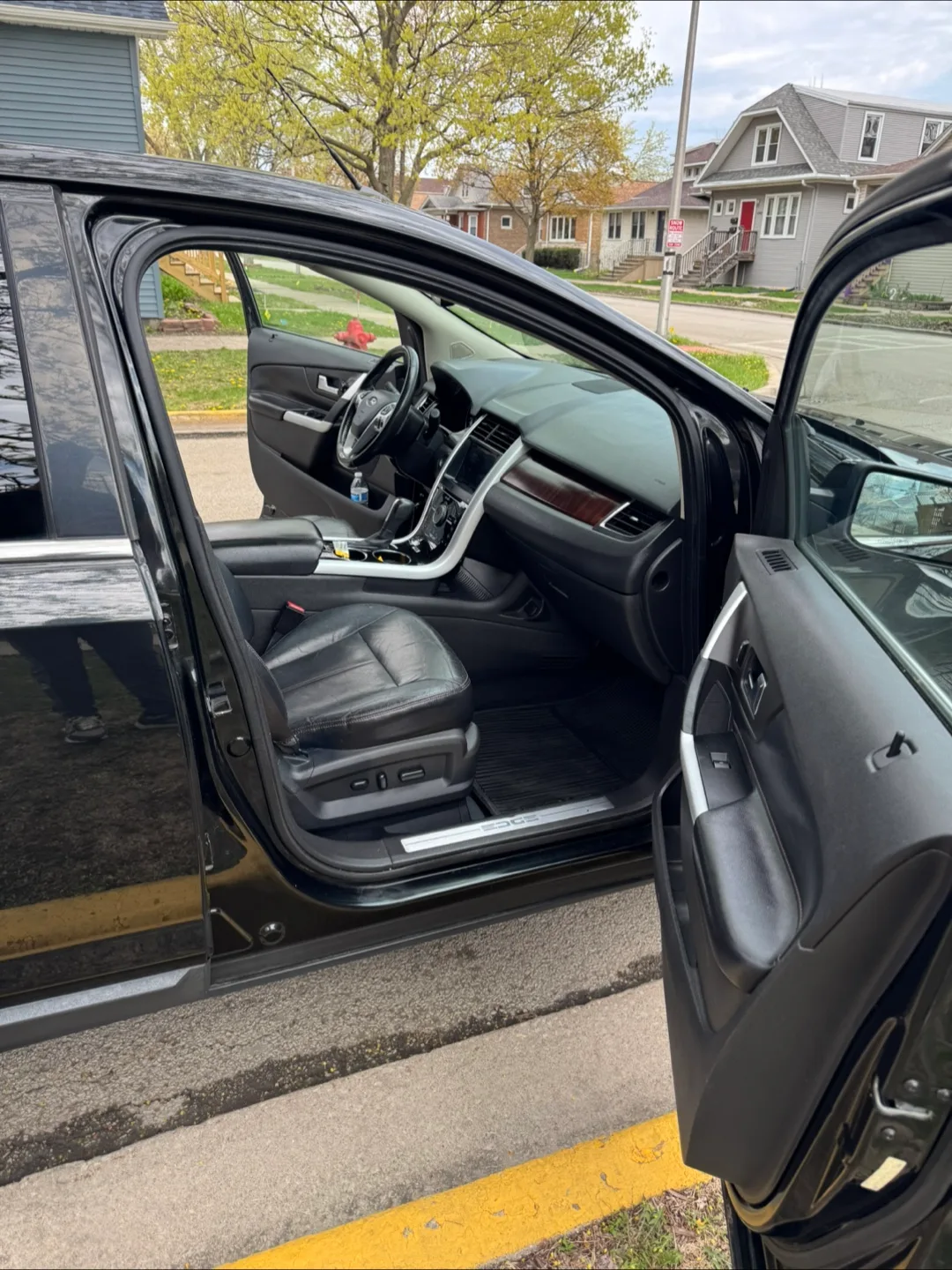 2012 Ford Edge · Limited Sport Utility 4D image indicator(8)