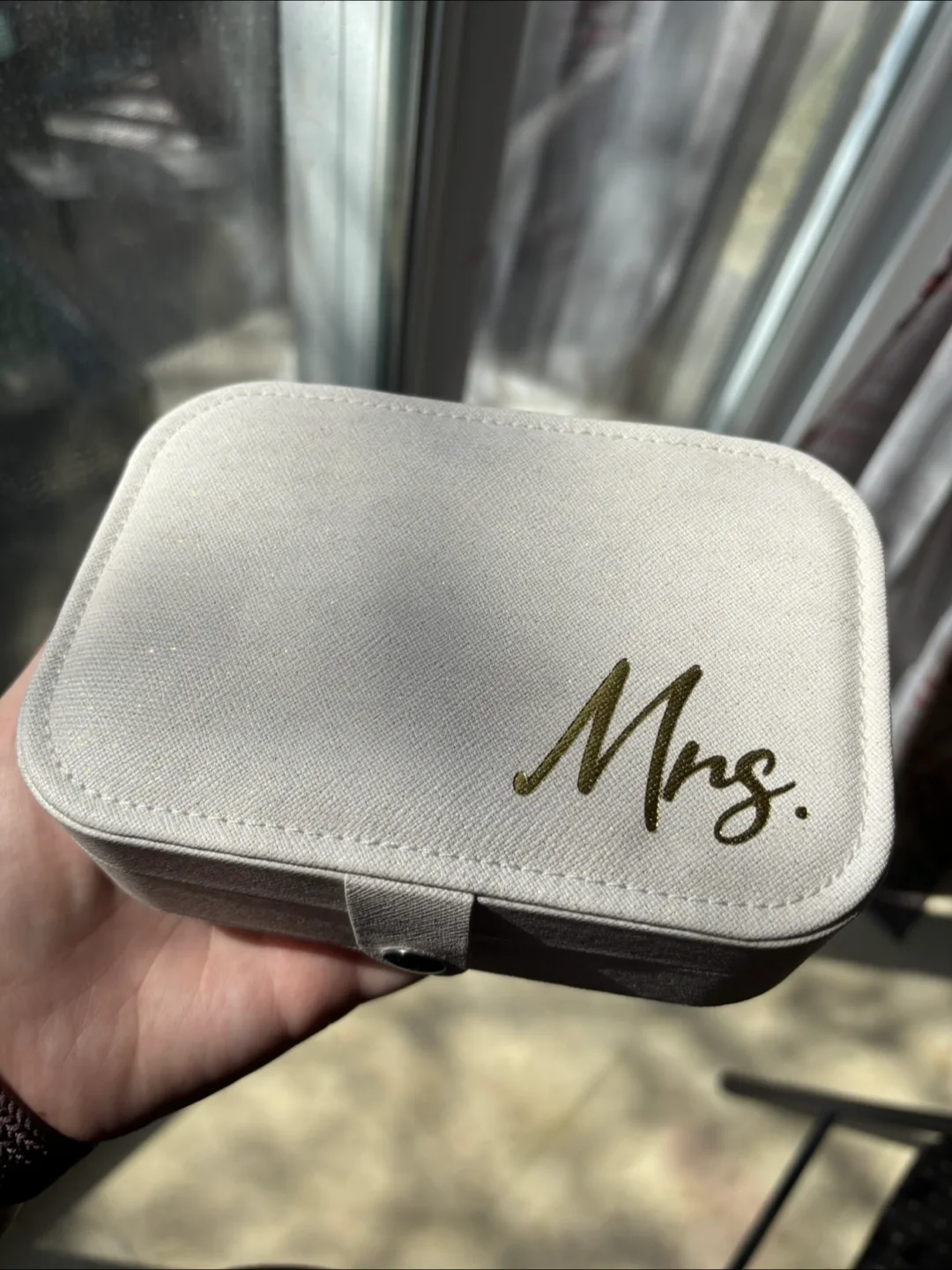 Off-white Jewellery Box - Mrs. thumbnail