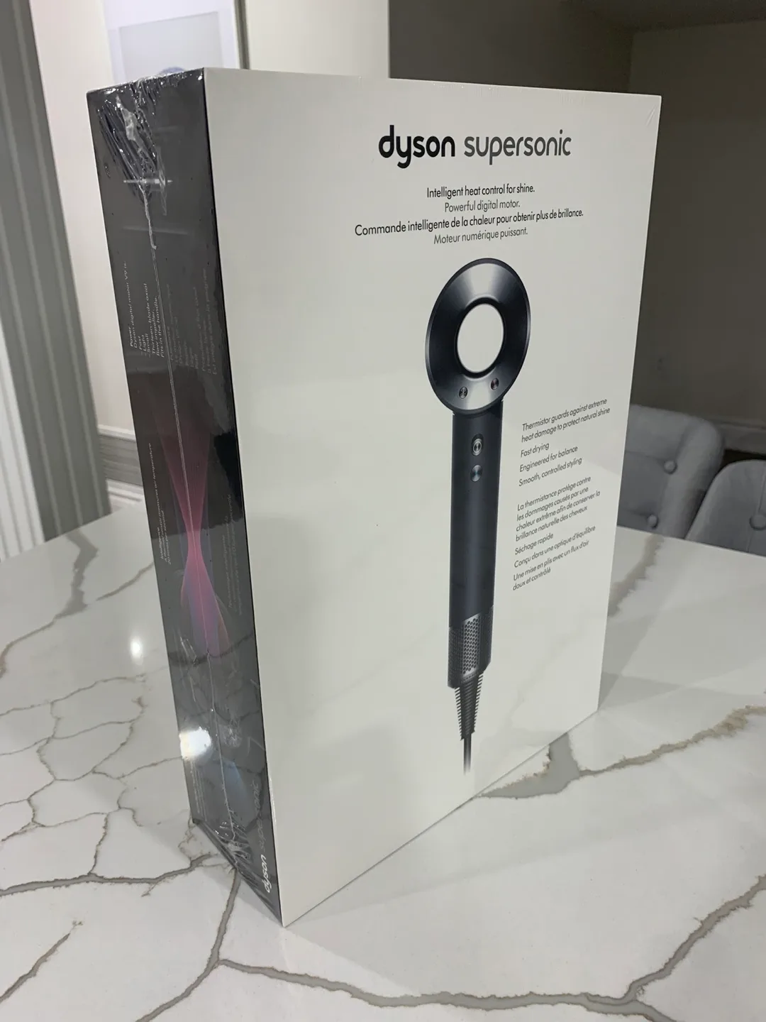 Brand New In-box Dyson Air Wrap image indicator(5)