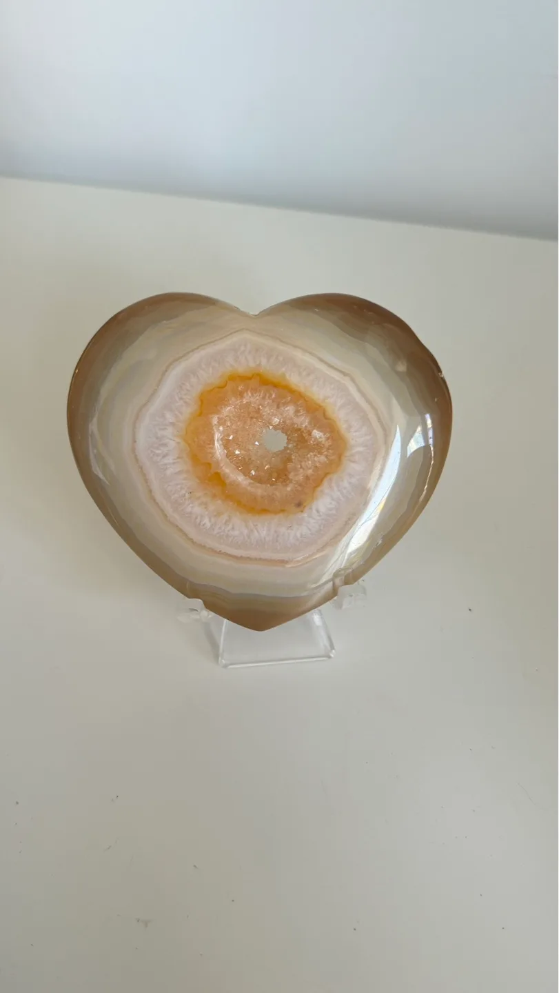 Heart-shaped Agate Slice thumbnail