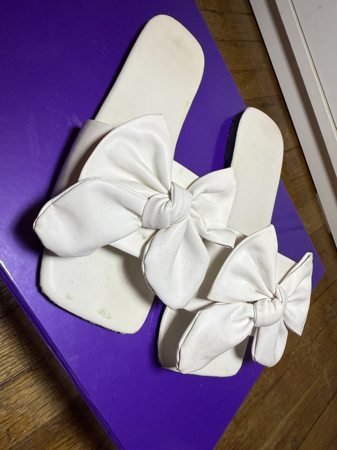 White Bow Slides - photo 2