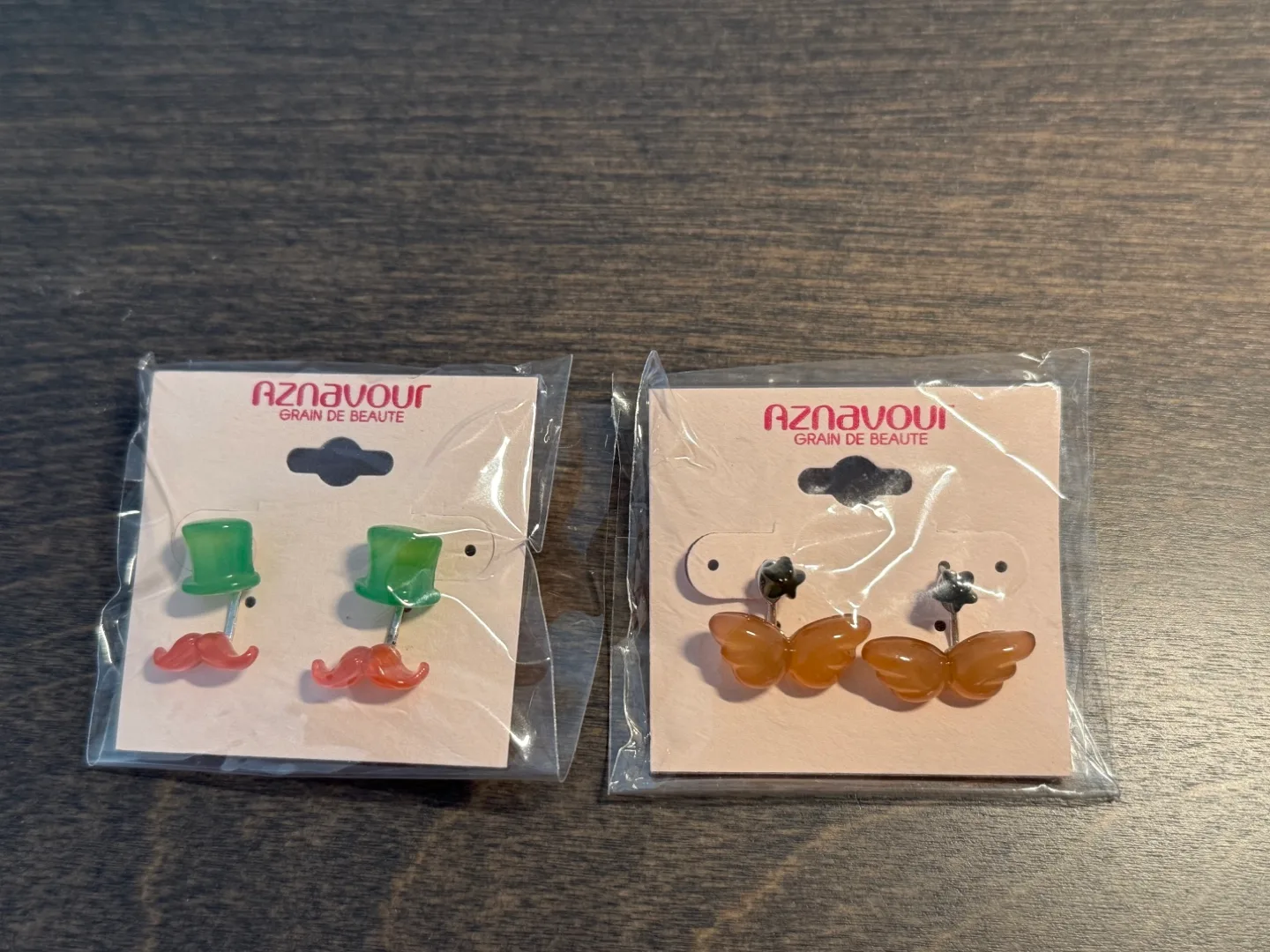 Aznavour Grain de Beauté Earrings image indicator(2)